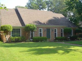 8642 Wine Leaf Cv, Germantown, TN 38139