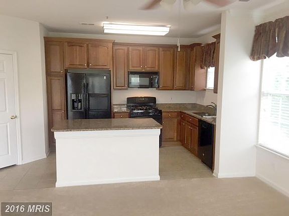 2nd image of 2424 Coopers Branch Ct #2424