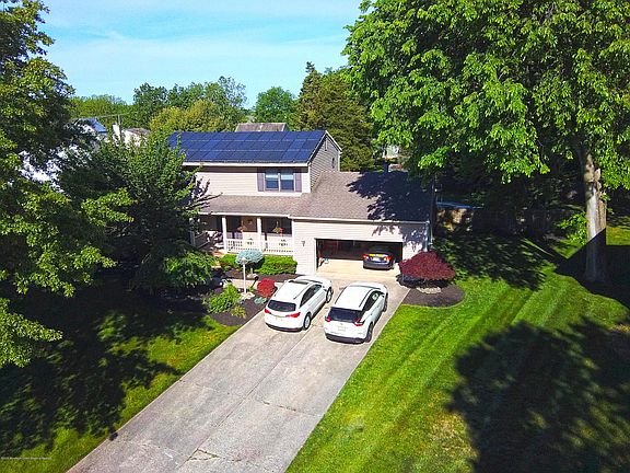 2nd image of 1445 Whitetail Ln