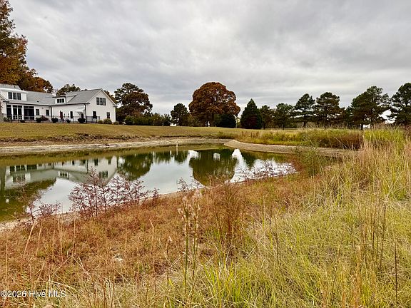 5th image of 112 Mallard Cove Road