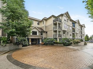 13897 Fraser Hwy #411, Surrey, BC V3T0G8