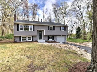 27 Upson Dr, Oxford, CT 06478