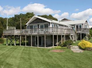 12 Cromesett Point, Wareham, MA 02571
