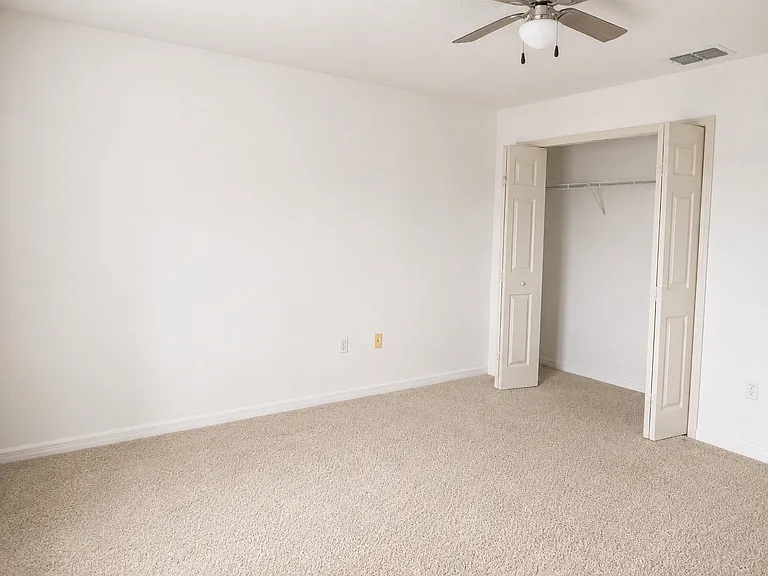 1038 White Bark Ct — Photo 3