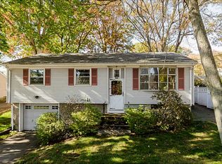 396 England St, Cumberland, RI 02864