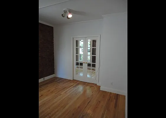 Rented by Stone Street Properties | media 35