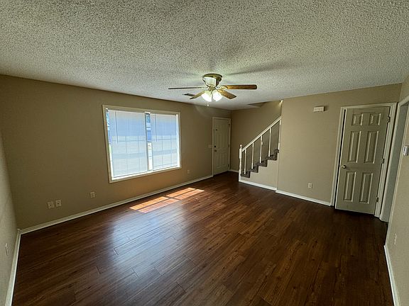 4th image of 1204 University Dr APT B