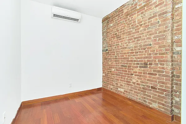 Rented by Living New York | media 14