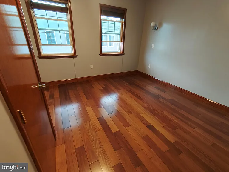 1106 Wallace St #B — Photo 22