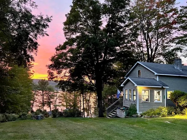 123 Hemmsted Circle #7, Castleton, VT 05735