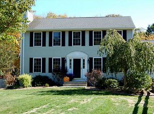 3 Christopher Rd, Westerly, RI 02891