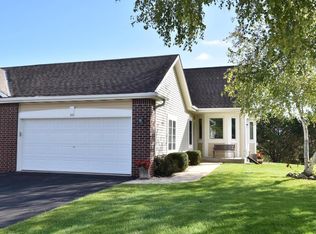 972 Niagara Ct, Port Washington, WI 53074