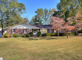 5 Keene Dr, Travelers Rest, SC 29690