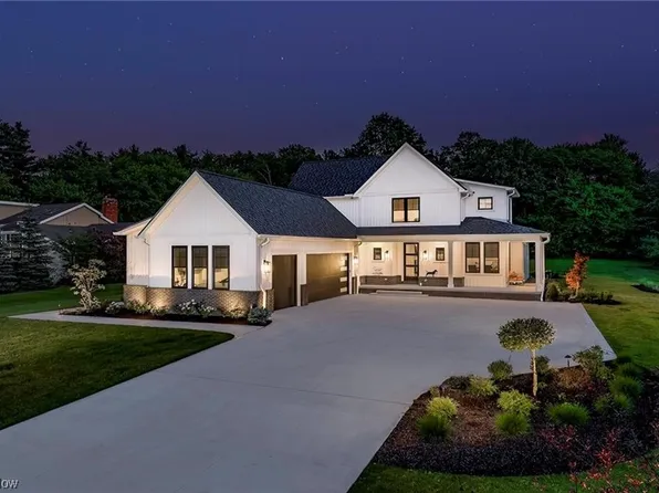 31400 Jackson Rd, Moreland Hills, OH 44022