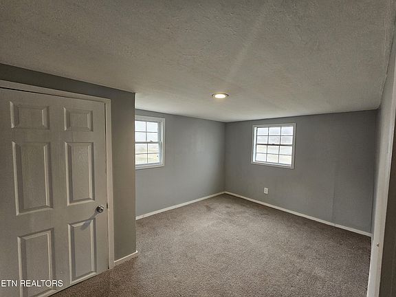 3rd image of 1416 Hickory St
