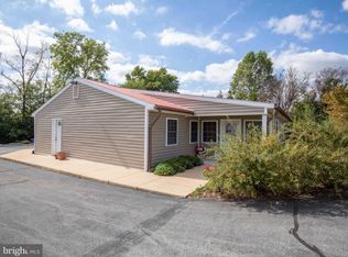 629 E Main St, Berryville, VA 22611