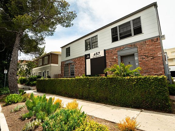 2nd image of 457-459 Kelton Ave #459-A