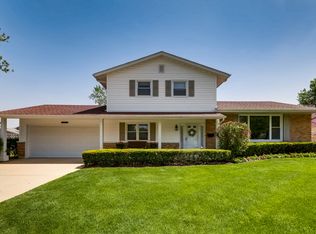 855 Harrison Ln, Hoffman Estates, IL 60192