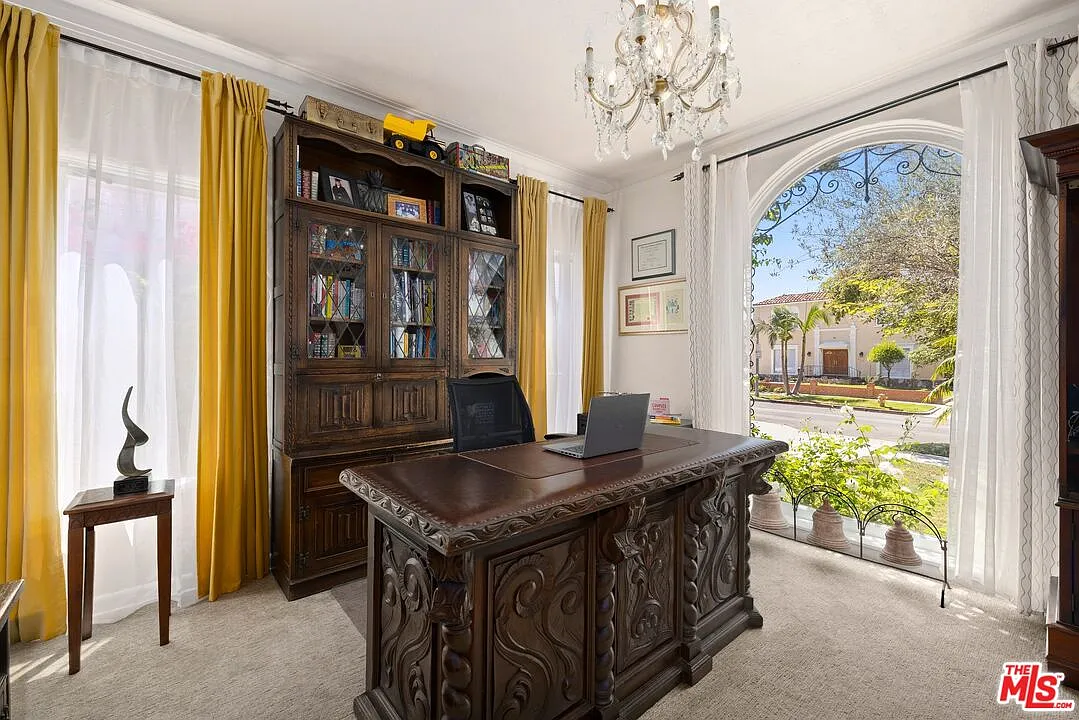 5 bed, 6.0 bath, 3190 sqft, $13,500 — Photo 4
