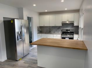 16 Delaware Ave, Staten Island, NY 10304