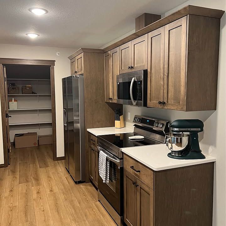 1st image of 776 Yosemite Way #201