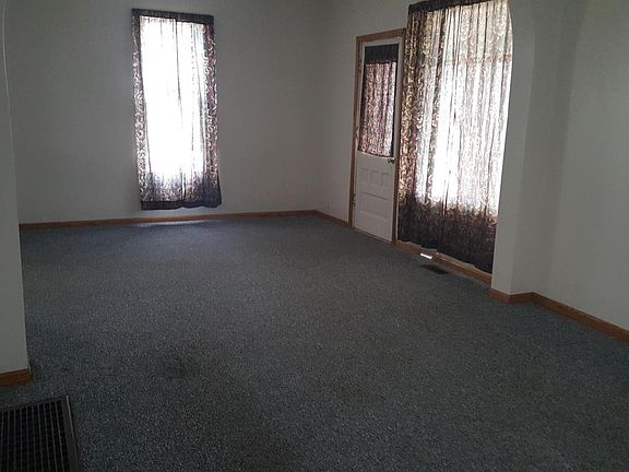 2nd image of 108 Budlong St