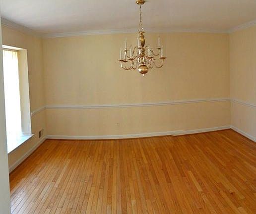 5th image of 3920 Bentwood Ct