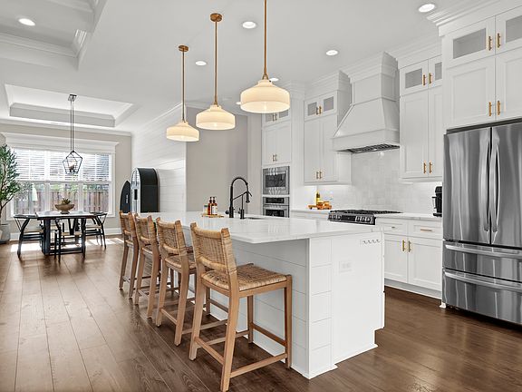 4th image of 4559 Auriana Way