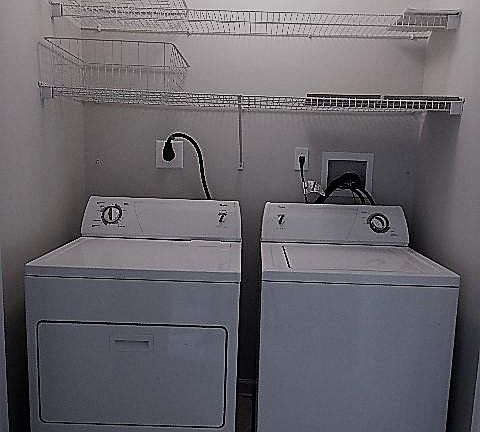 WASHER/DRYER 2ND FLOOR