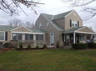 101 Cody Ln, Ellwood City, PA