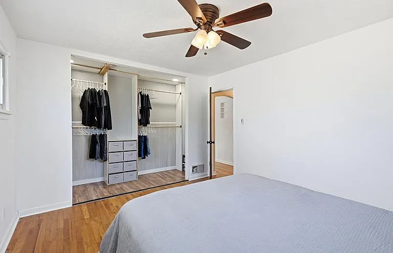 2309 Newark St — Photo 5