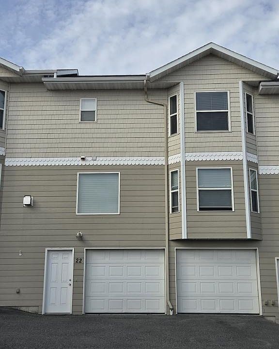 1st image of 22 Starbuck Ct