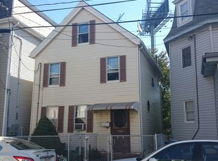 21 Brighton St, Charlestown, MA 02129