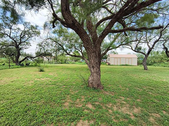 2nd image of 7865 Gladiola Ave