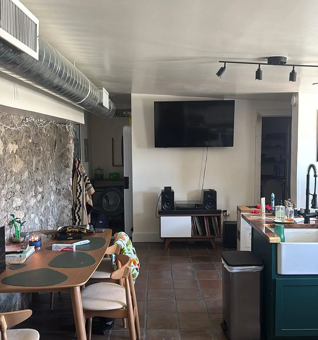 1 bed, 520 sqft, $1,100 — Photo 3