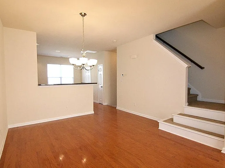 143 Dove Cottage Ln — Photo 9