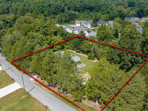 2nd image of 5004 Spring Creek Rd