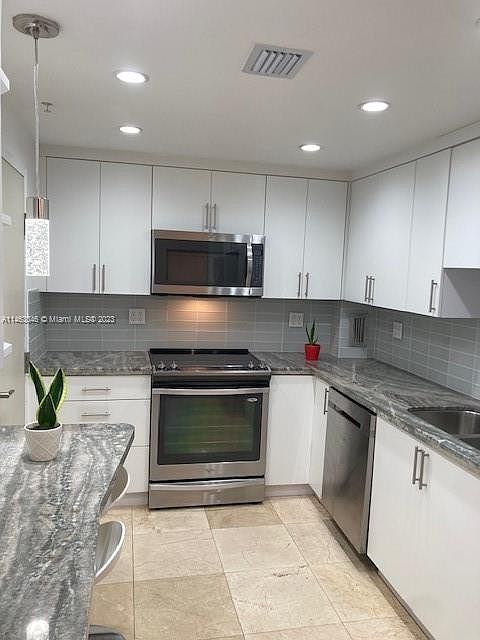 1st image of 90 Edgewater Dr APT 907