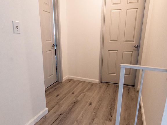 3rd image of 11643 Chandler Blvd #0