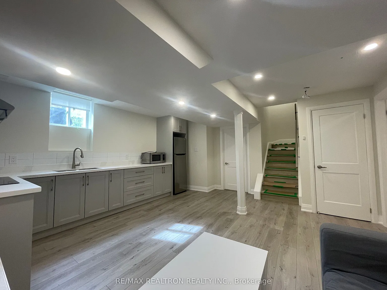 2 bed, $1,950 — Photo 2