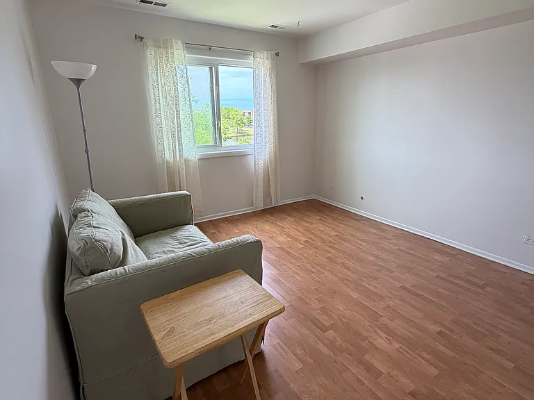 625 Huntington Commons Rd #308 — Photo 7