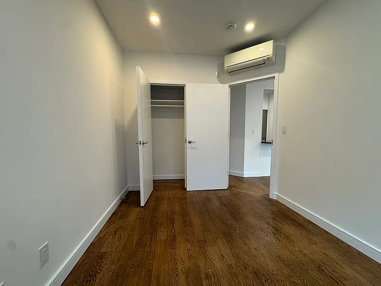 689 Leonard St #2F — Photo 7
