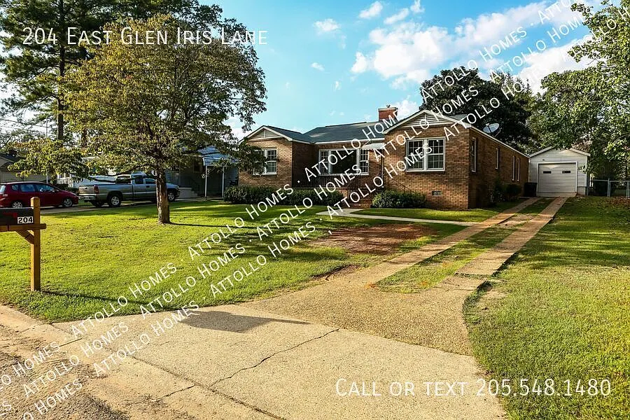 3-Bed/1.5-Bath Beautiful Brick Home + Large Bonus Room, Great Neighborhood! — Photo 2