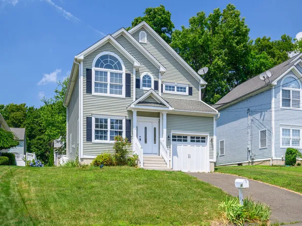39 Chapin Avenue, Waterbury, CT 06708