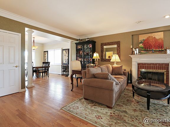 Living Room/Dining Room