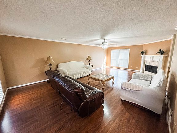 4th image of 10431 Pilot Rock Rd