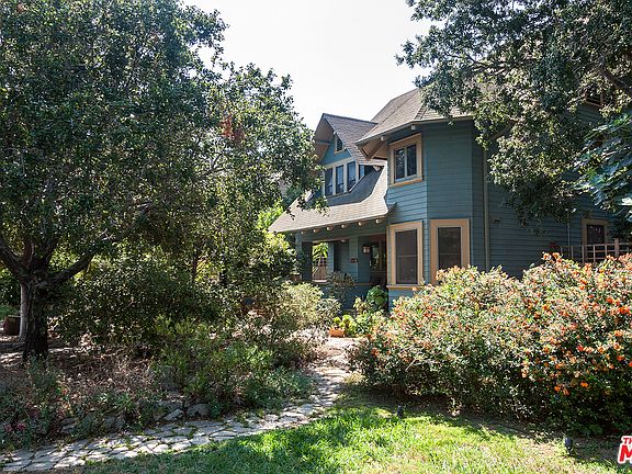 3rd image of 2158 W 24th St