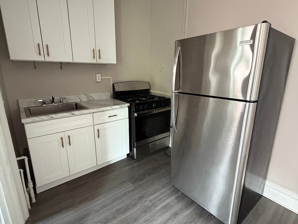 1st image of 104 Belmont Ave #C4