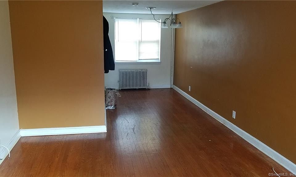 1st image of 145 Louisiana Ave #145