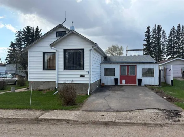 4708 E 50th St, Myrnam, AB T0B 3K0